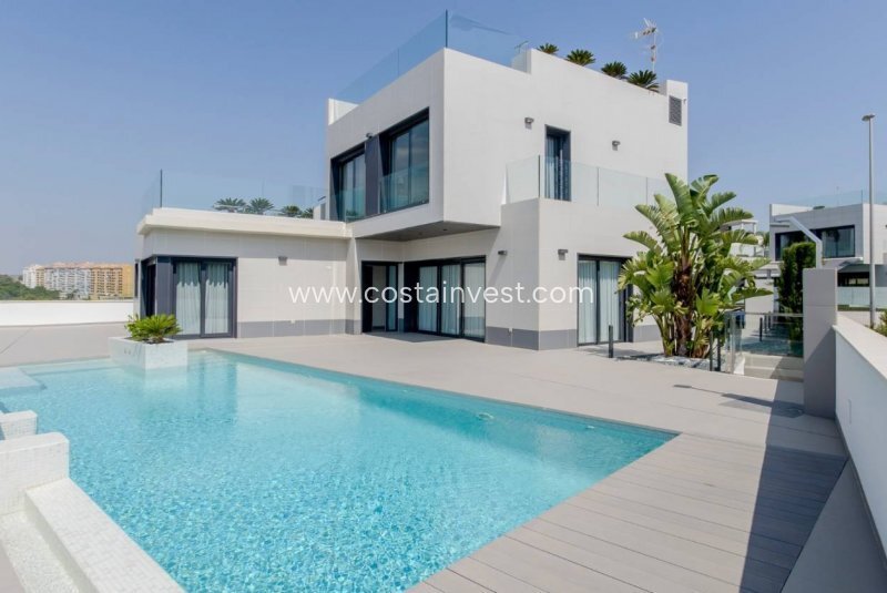 Villa in Orihuela, Valencian Community, Spain 1 - 17695515