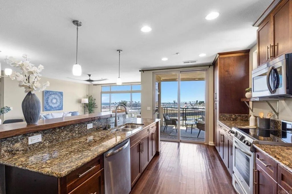 Condo in Oceanside, California, United States 5 - 17693831