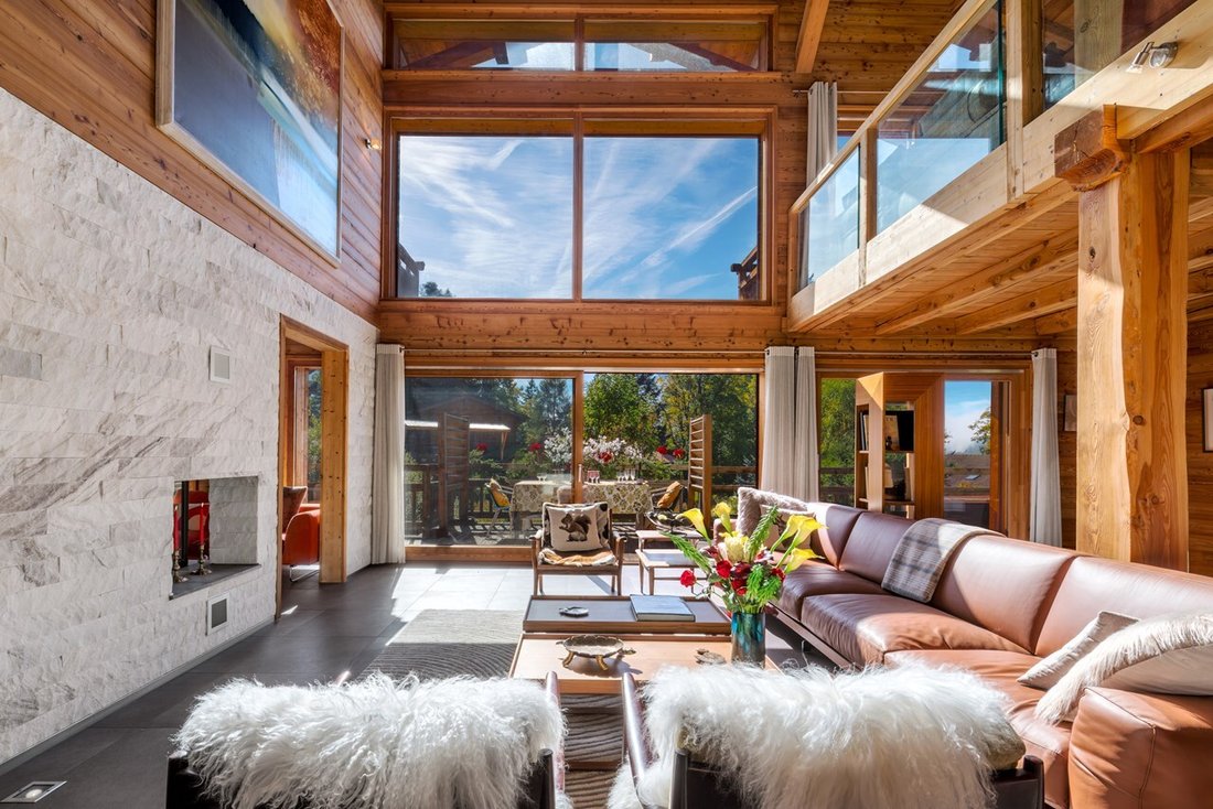 Chalet Bayrou Baigné De Lumière à Vendre Dans La Région De Villars Sur Ollon Séjour Cathédrale, Vo