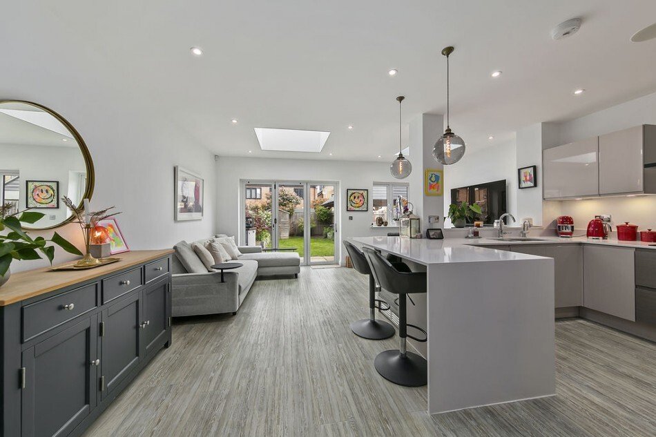 House in East Molesey, Elmbridge, England 3 - 17695984
