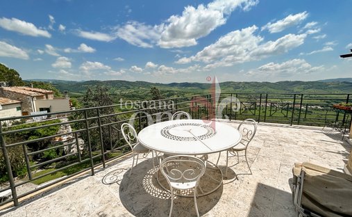 House in Manciano, Tuscany, Italy 1