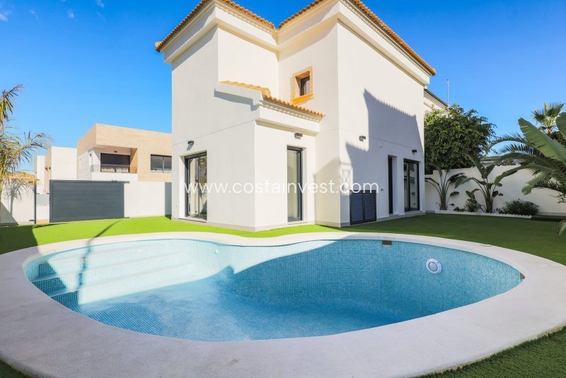 Villa in Orihuela, Valencian Community, Spain 4 - 17691430