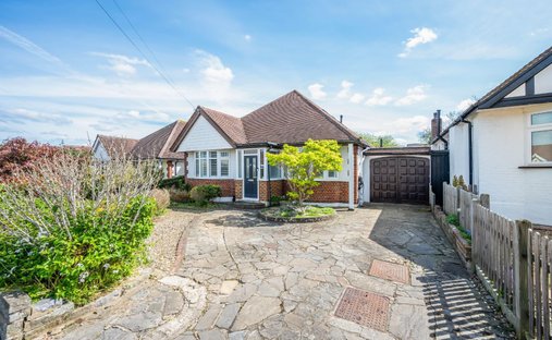 Chalet in Epsom, England, United Kingdom 1