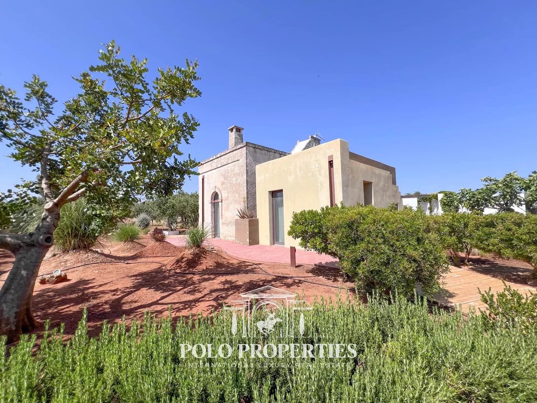 Villa in Pezze di Greco-Pozzo Faceto-Montalbano, Selva di Fasano, Apulia 1 - 15618974