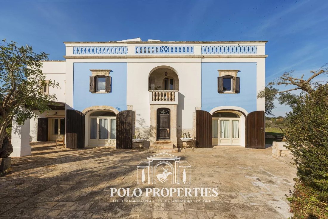 Estate in Ludovico Street - Corso Umberto I - Vittorio Emanuele Street, Ostuni, Apulia 2 - 15269465