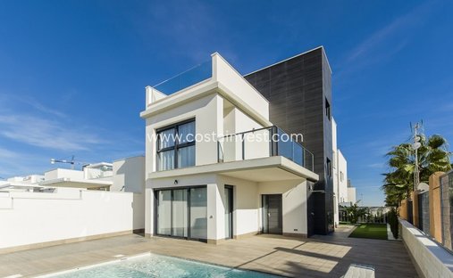 Villa in San Miguel de Salinas, Valencian Community, Spain 1
