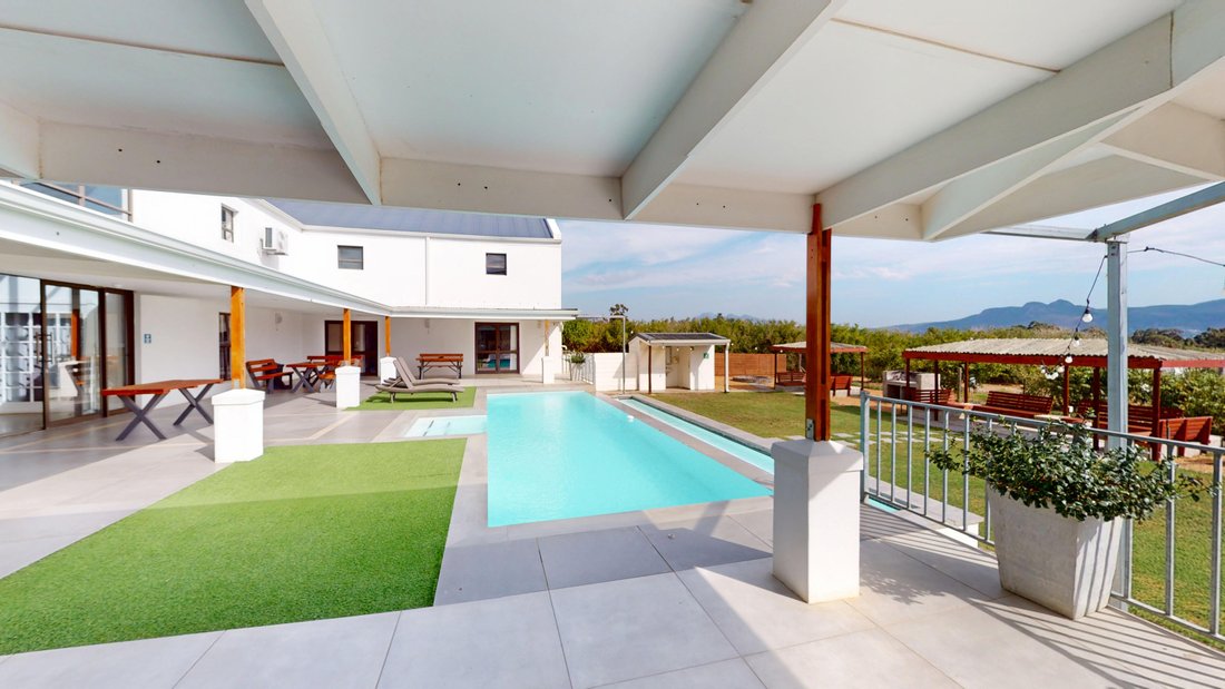 Farm Ranch in Drakenstein Local Municipality, Western Cape, South Africa 2 - 17699000