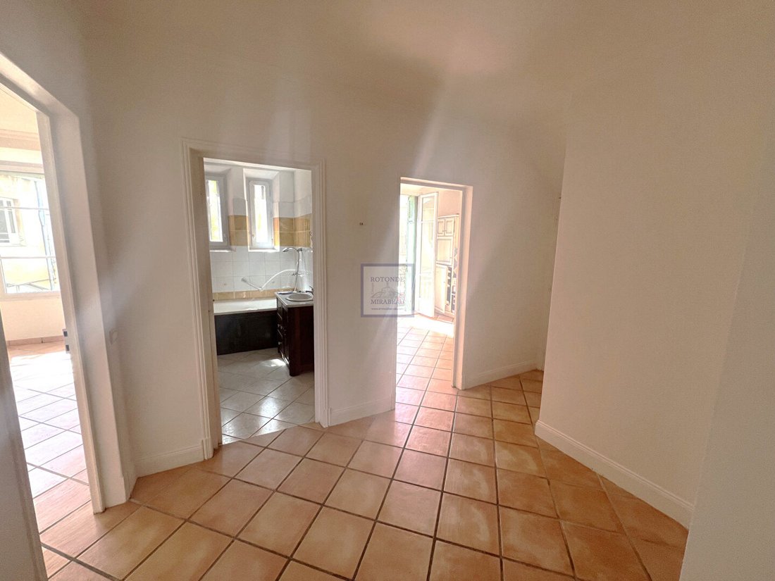 Apartment in Granettes-Jauberte-Sainte Anne, Aix-en-Provence, France 4 - 17697234