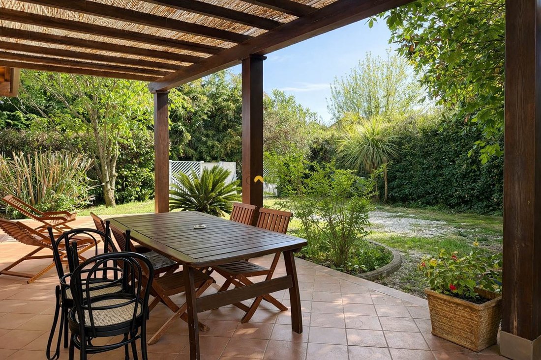 House in Pietrasanta, Tuscany, Italy 2 - 17696067