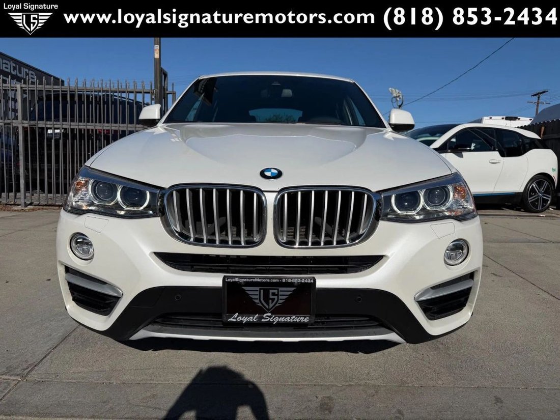 Suv in Van Nuys, CA, United States 2 - 17685024