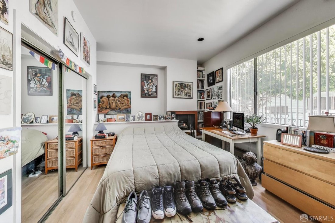 San Francisco, California, United States 4 - 17699577