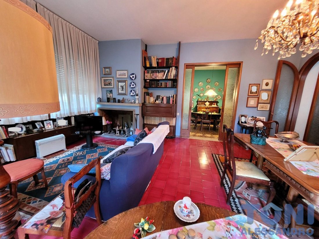 Villa in Pretura Area, Empoli, Tuscany 3 - 17696990
