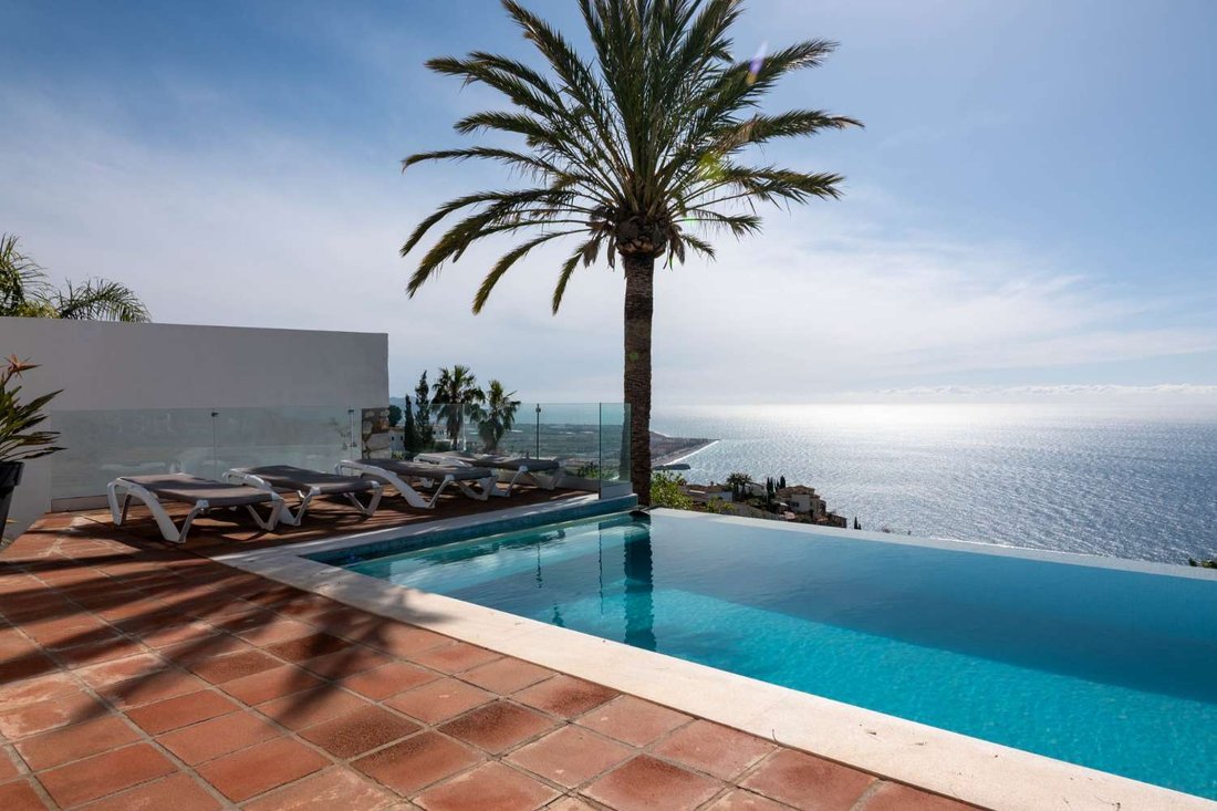 Villa in Salobrena, Andalusia, Spain 4 - 17696841