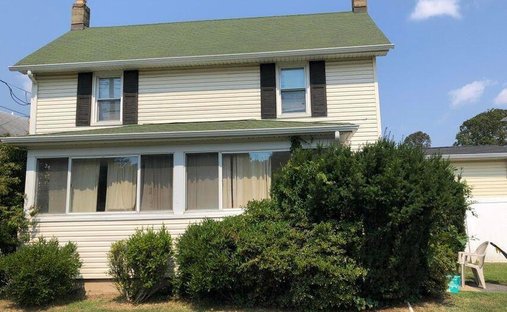 House in Oakhurst, New Jersey, United States 1