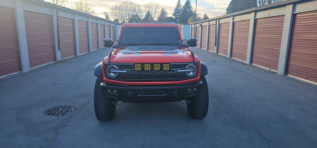 Suv in Manitowoc, WI, United States 2 - 16665093