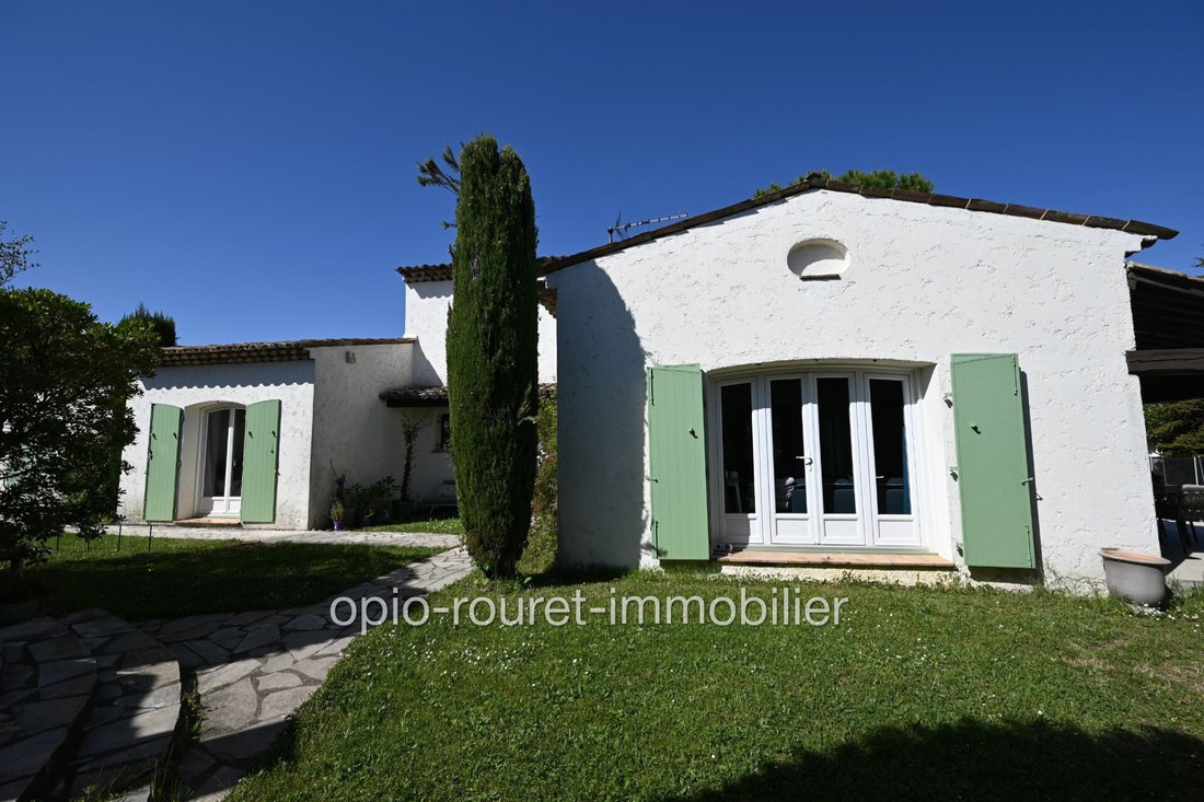 Villa in Le Rouret, Provence-Alpes-Côte d'Azur, France 2 - 16935579