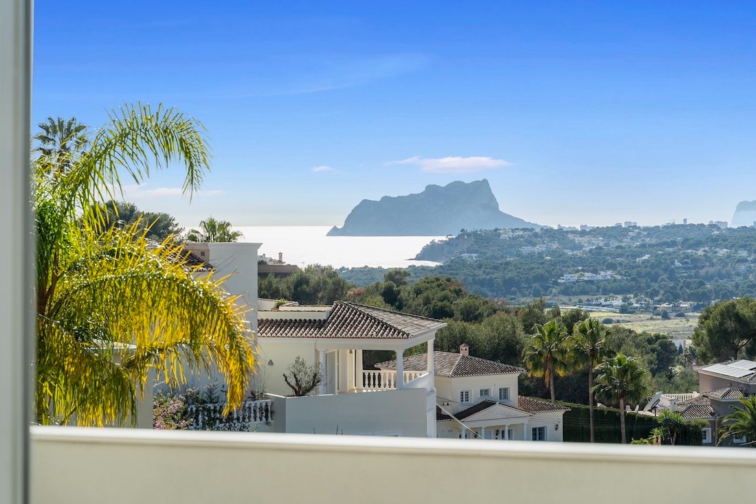 Villa in Moraira, Teulada, Valencian Community 1 - 17694930