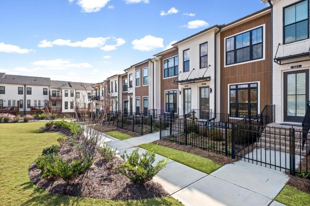 Townhouse in Alpharetta, Georgia, United States 4 - 17698115