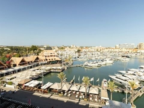 Apartment in Vilamoura, Quarteira, Algarve 1 - 17698447