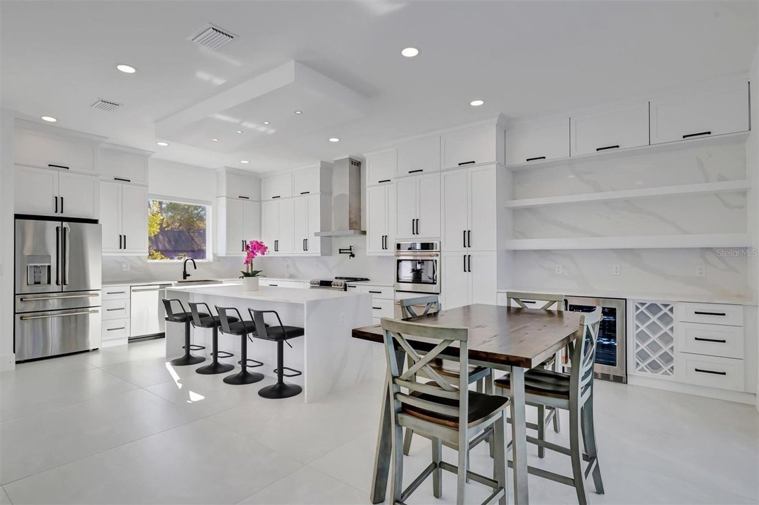 House in Sarasota, Florida, United States 5 - 17693080