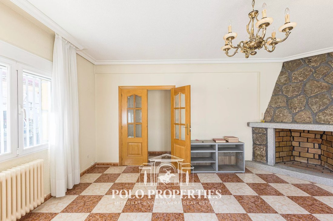 House in Moralzarzal, Comunidad de Madrid, Spain 2 - 16898831