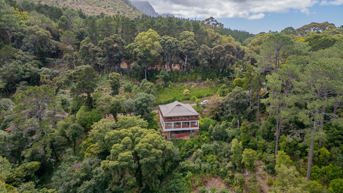 Country House in Hout Bay, South Peninsula, Cape Town 2 - 17699003