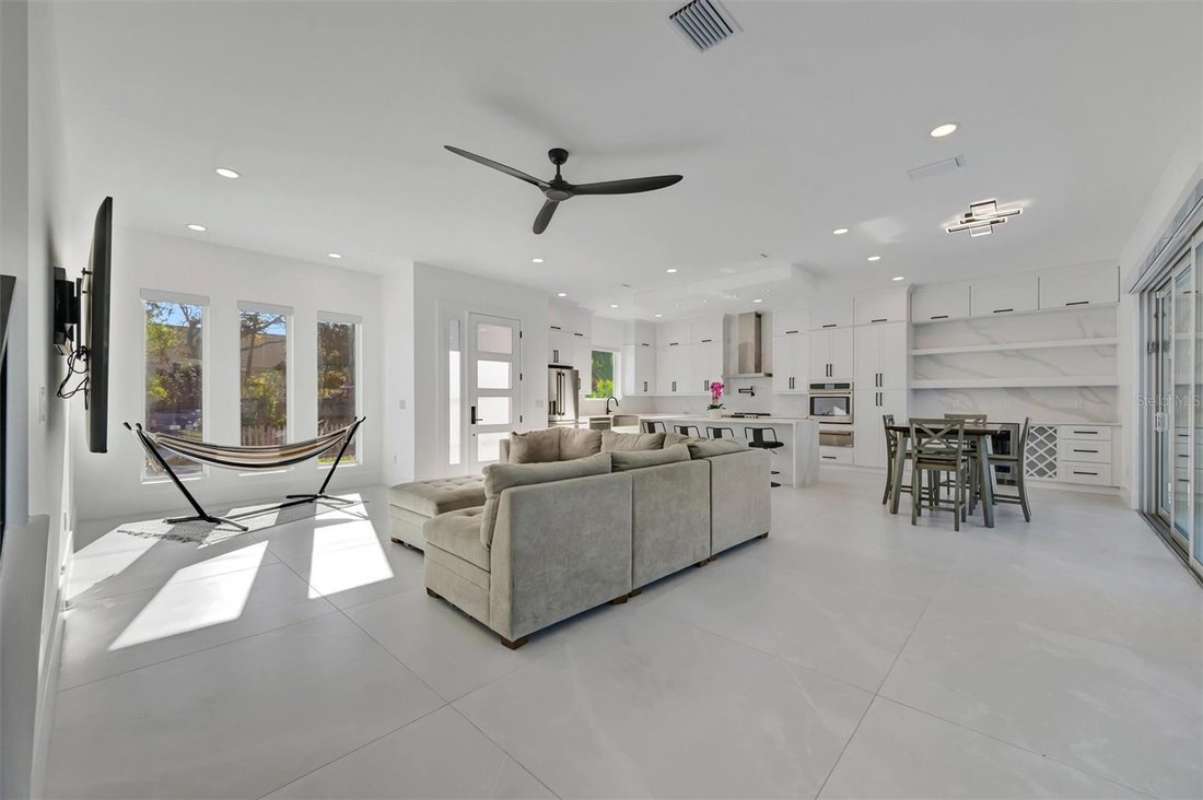 House in Sarasota, Florida, United States 3 - 17693080
