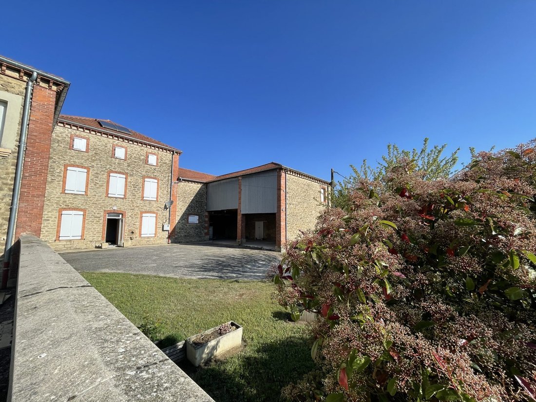 Farm Ranch in Ratieres, Auvergne-Rhône-Alpes, France 5 - 16532541