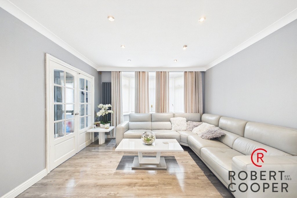 House in West End, Ealing, England 4 - 17692690