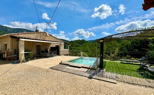 Villa à Bargemon, Provence-Alpes-Côte d'Azur, France 1