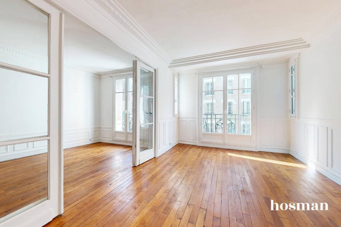 Apartment in La Fourche-Guy Môquet, Paris 17e Arrondissement, Paris 2 - 17692932