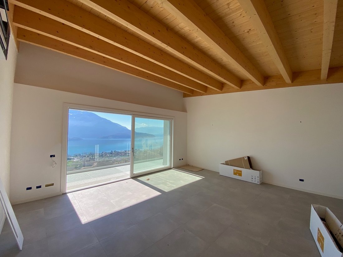 Apartment in Vercana, Lombardy, Italy 2 - 17700265