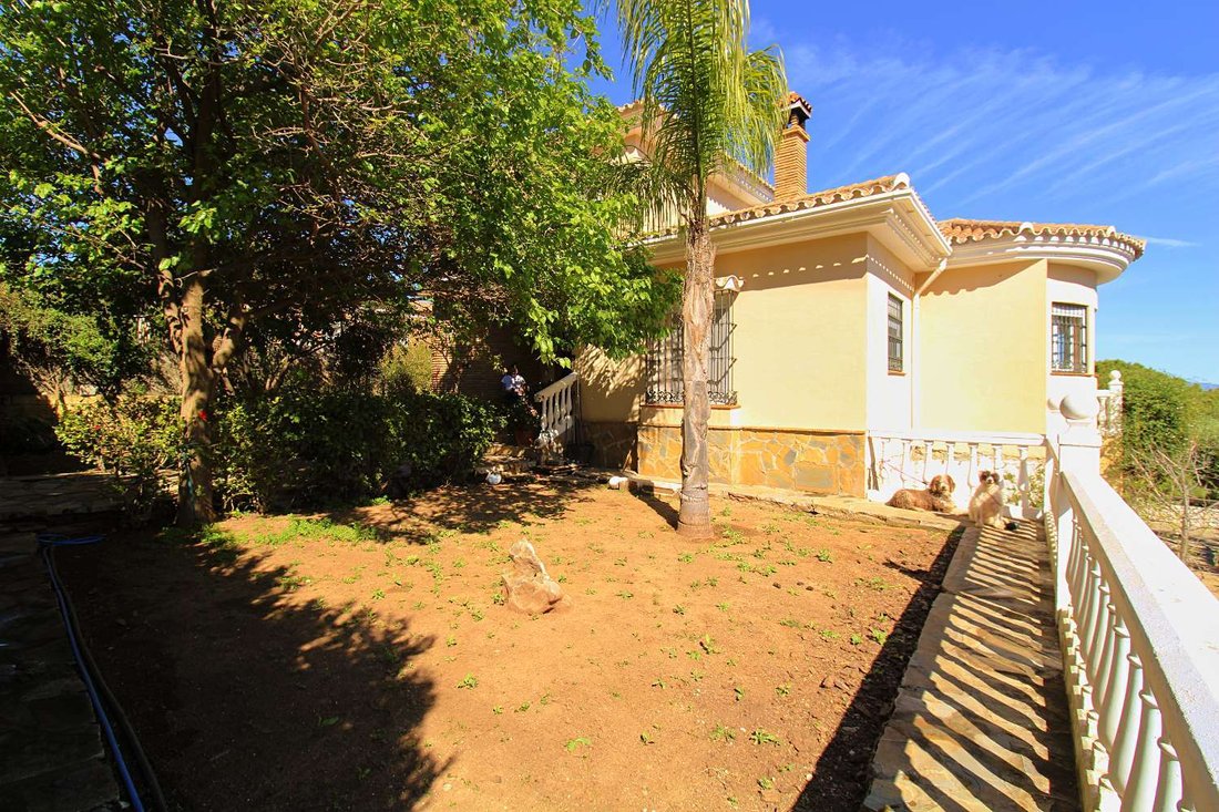 Villa in Alhaurin de la Torre, Andalusia, Spain 4 - 17523537