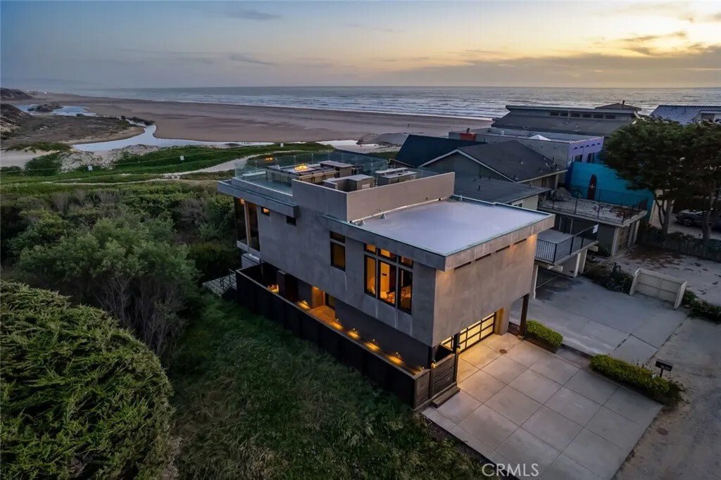 House in Oceano, California, United States 1 - 17293578
