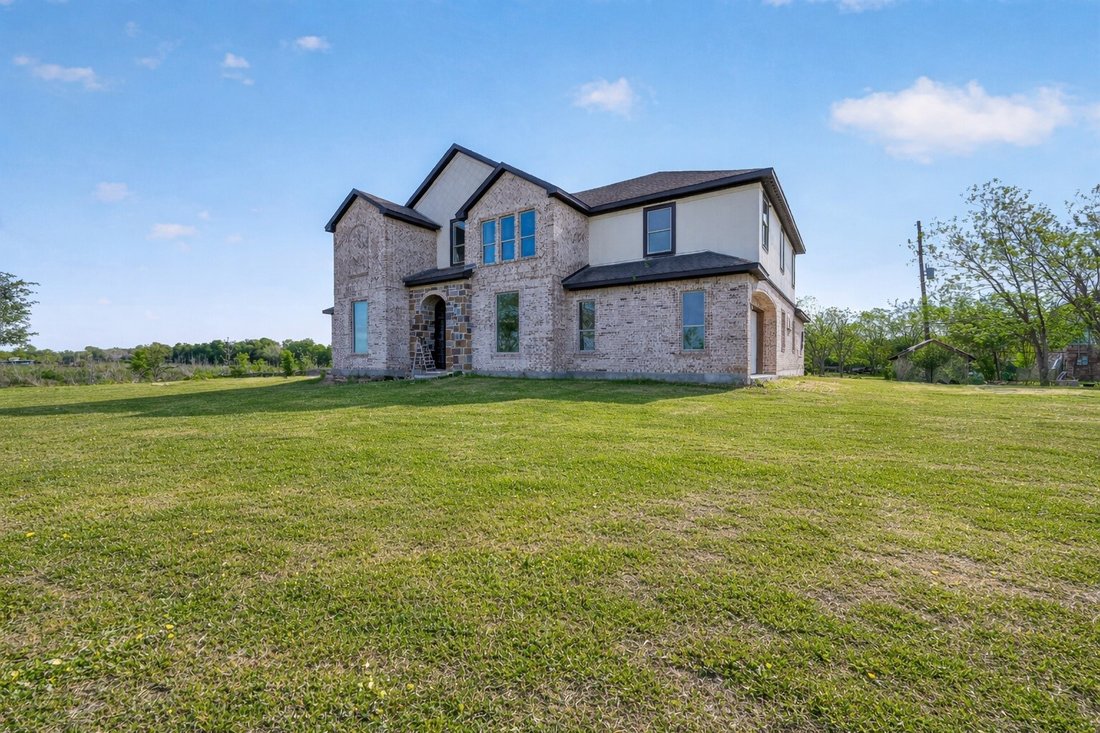 House in Fulshear, Texas, United States 3 - 17698871