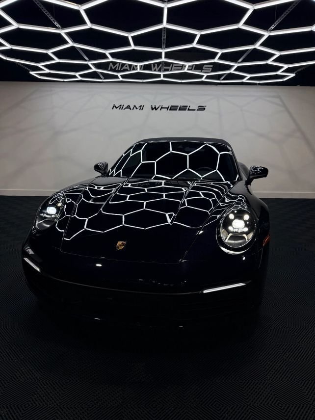 Cabriolet in Miami, FL, United States 5 - 17699275
