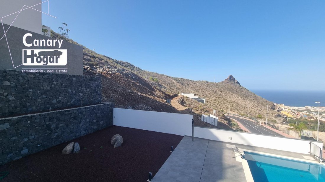 Villa in Adeje, Canary Islands, Spain 3 - 17695876