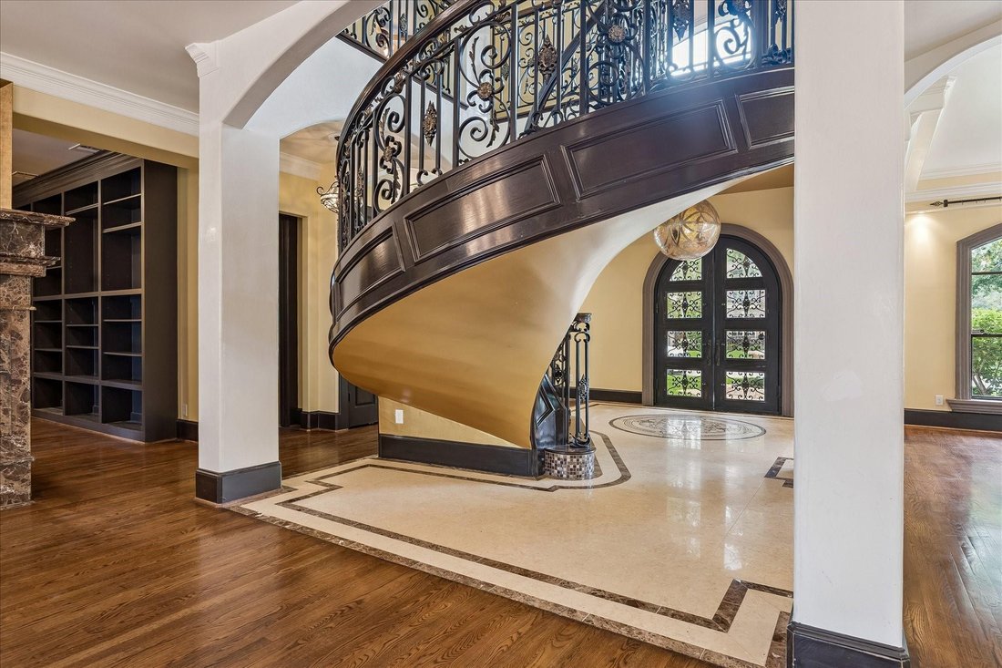 House in Bellaire, Texas, United States 5 - 17697388