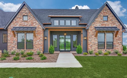 House in Cresson, Texas, United States 1