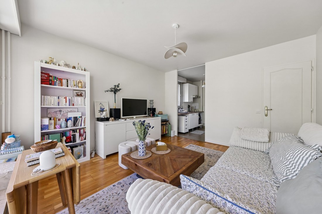 Apartment in La Plaine des Sablons, Neuilly-sur-Seine, France 4 - 17700132