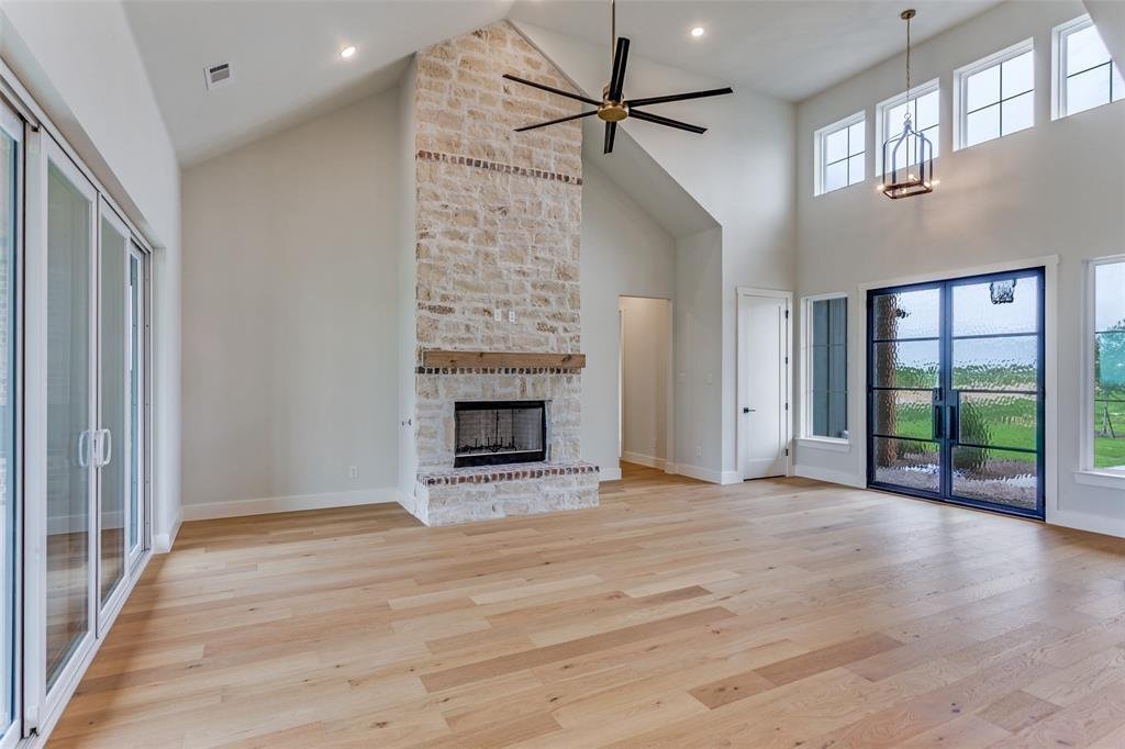 House in Cresson, Texas, United States 5 - 16767161
