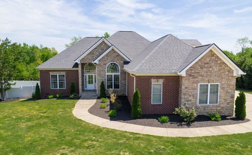 House in Bon Aqua, Tennessee, United States 1