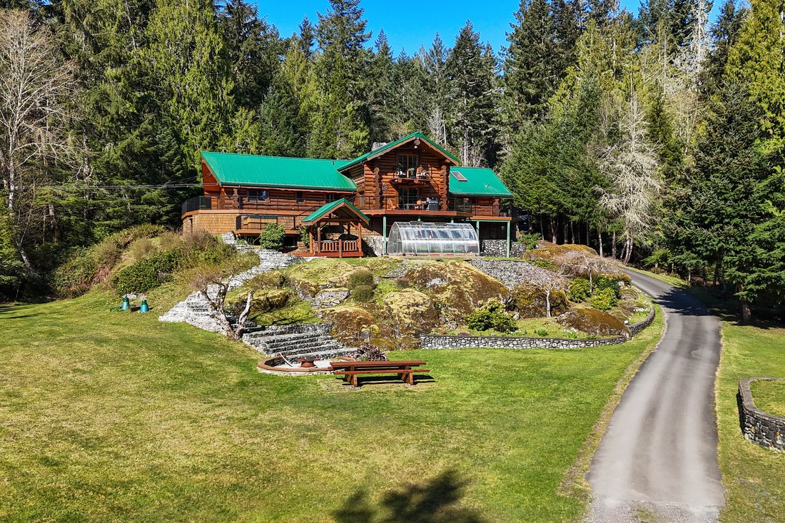 House in Sooke, British Columbia, Canada 1 - 17695359