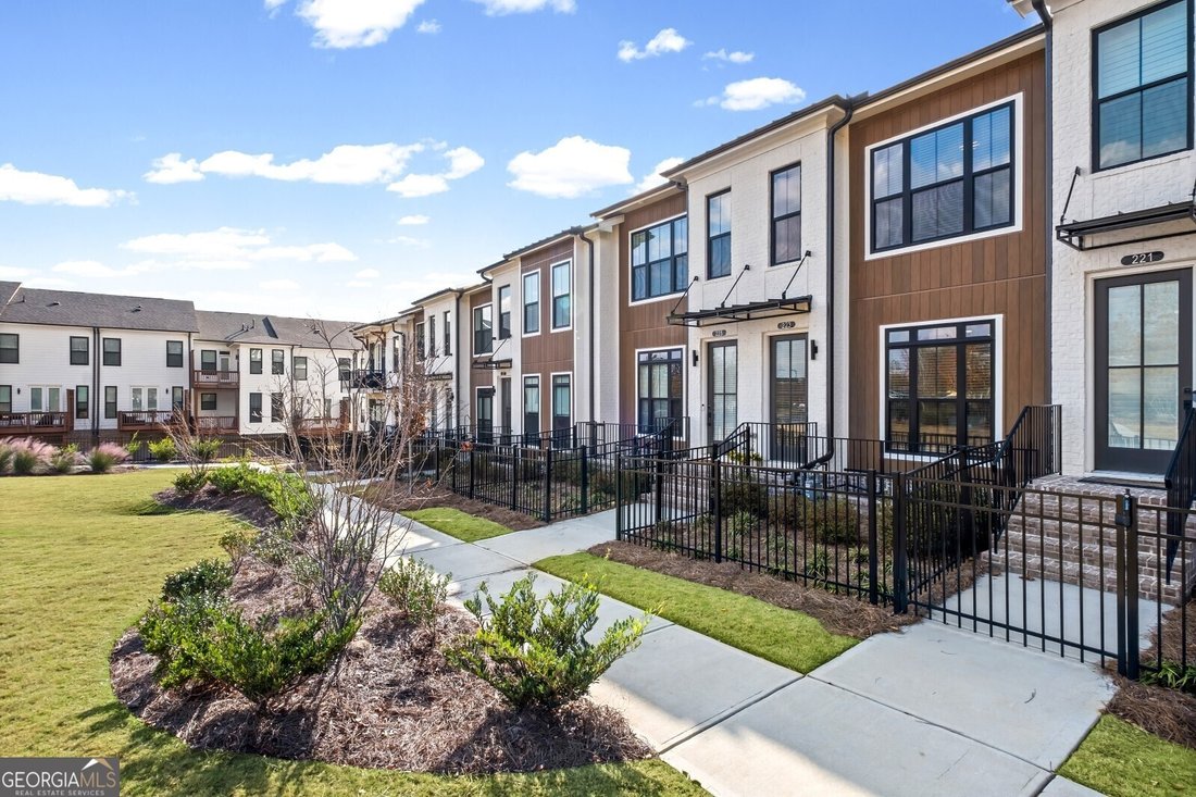 Townhouse in Alpharetta, Georgia, United States 4 - 17696759