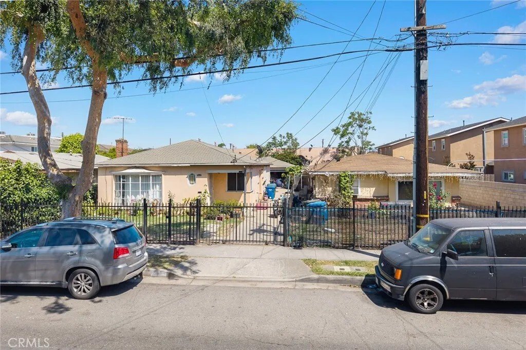 Montebello, California, United States 1 - 16521577
