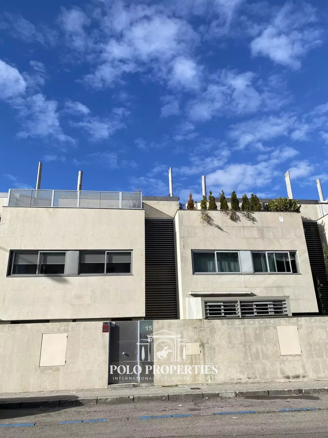 Townhouse in Ciudad Lineal, Madrid, Spain 1 - 16929345