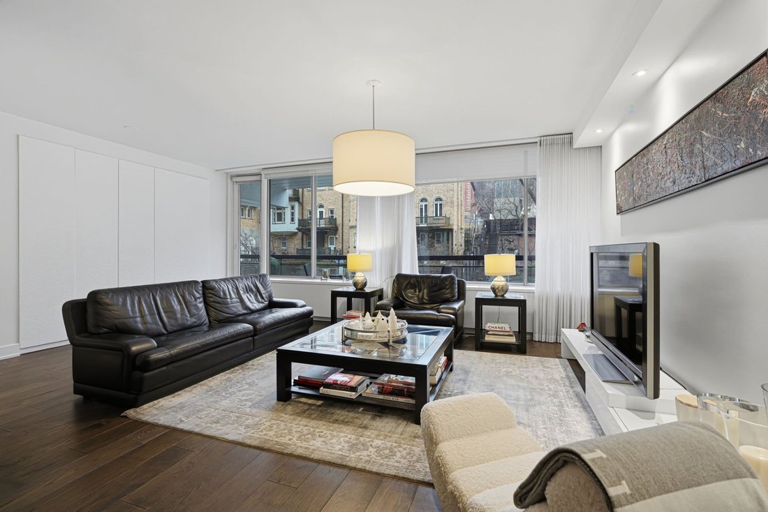 Condo in Montréal, Quebec, Canada 1 - 17698584