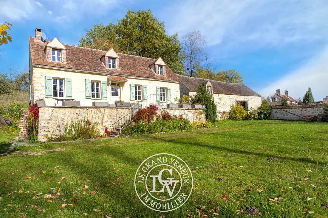 House in Moret-Loing-et-Orvanne, Ile-de-France, France 2 - 16538882