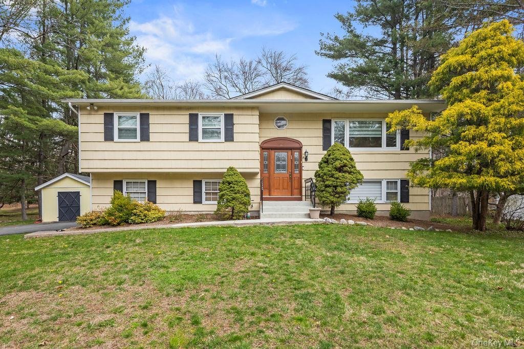 House in Montebello, New York, United States 1 - 17698893