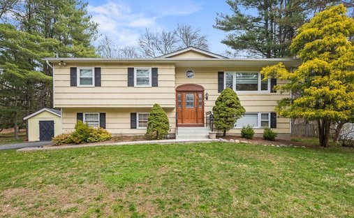 House in Montebello, New York, United States 1